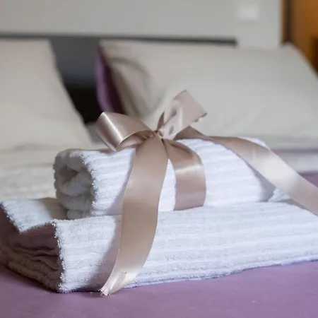 Right By The Vatican - Albacri * Ρώμη